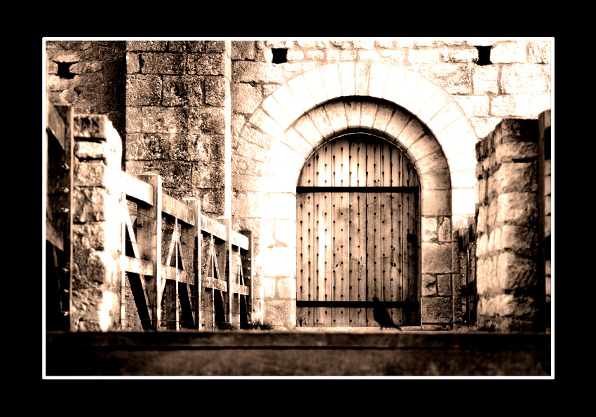 LA PORTE.jpg